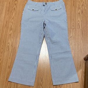 L.L. Bean Women's Blue and White Striped seersucker trousers